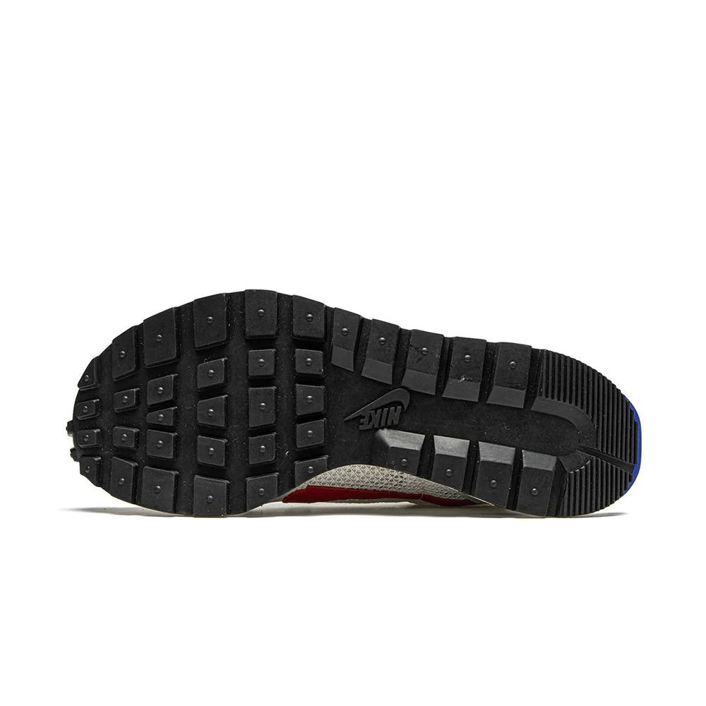 Nike VaporWaffle “Sacai - Sport Fuchsia” - Copva